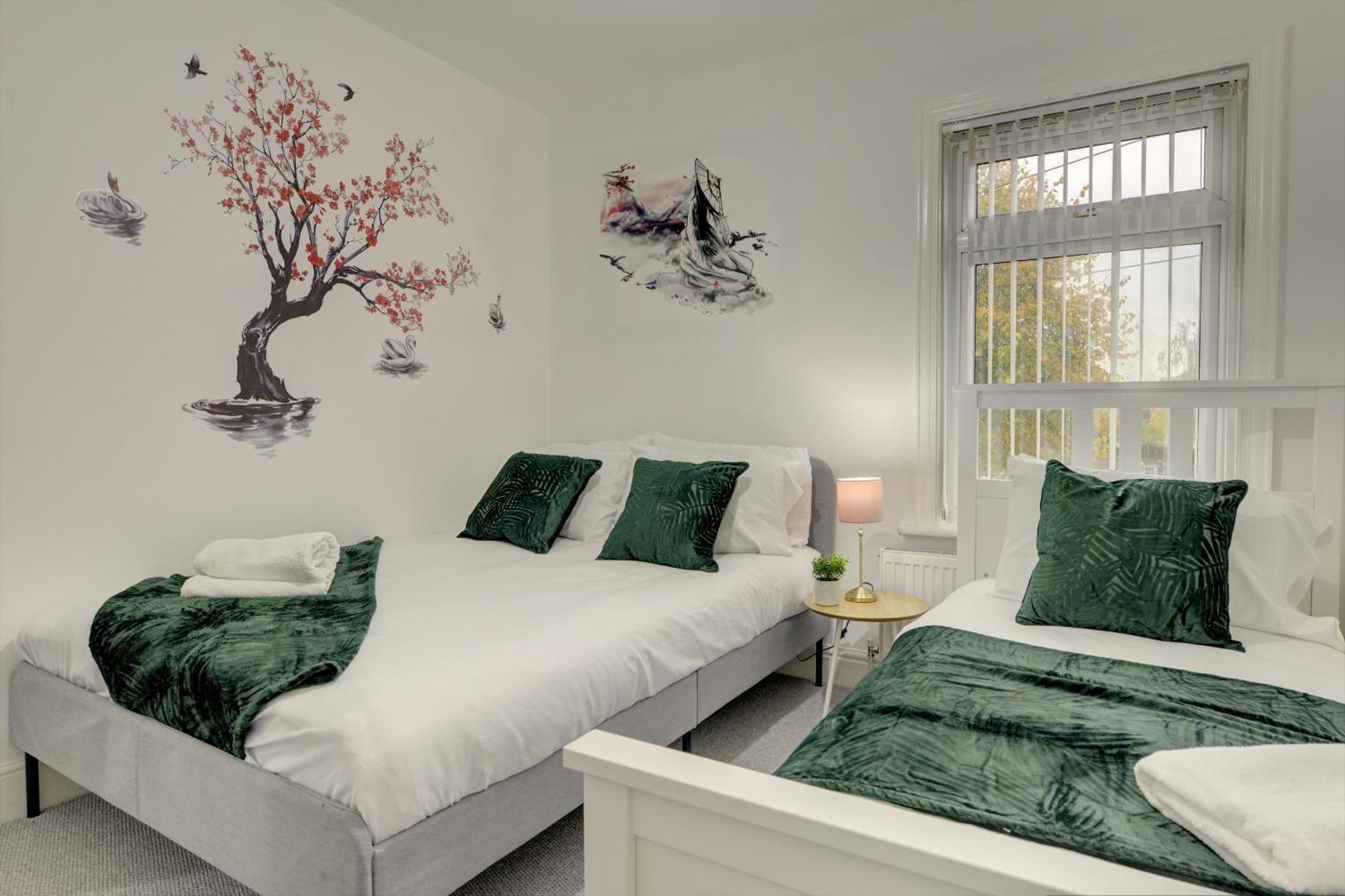 Stunning And Lovely 3 Bed House - Catch 22 Coventry Exterior foto