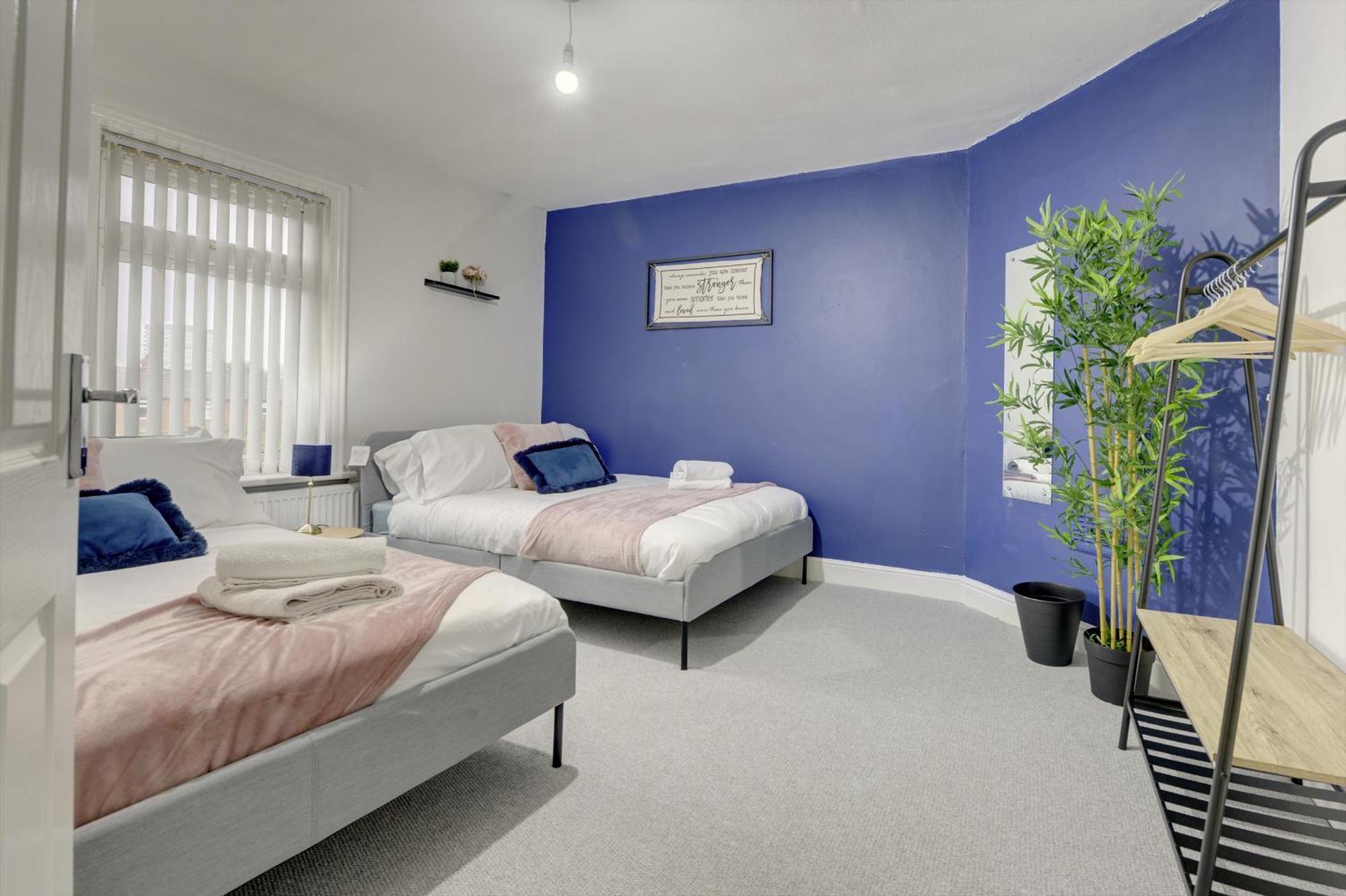 Stunning And Lovely 3 Bed House - Catch 22 Coventry Exterior foto
